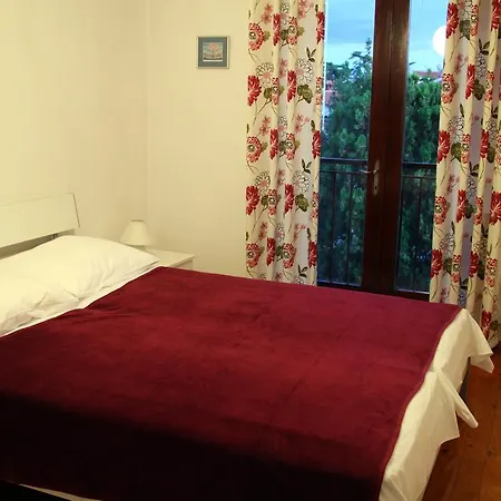 Casa Fontera 罗维尼